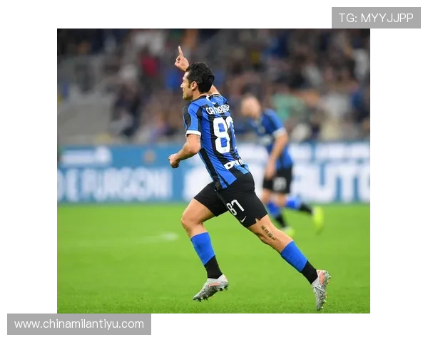 下载米兰体育官方手机版享受一站式足球资讯与互动体验